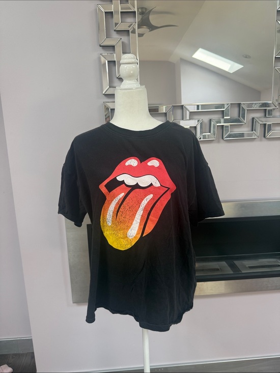 the Rolling Stones Tops - Rolling Stones T-shirt size large